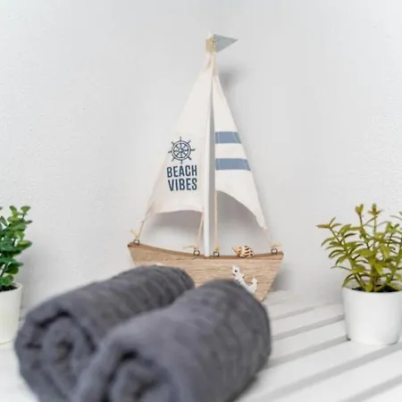 Myminiaparts Gemuetliches Mit Arbeitsplatz *